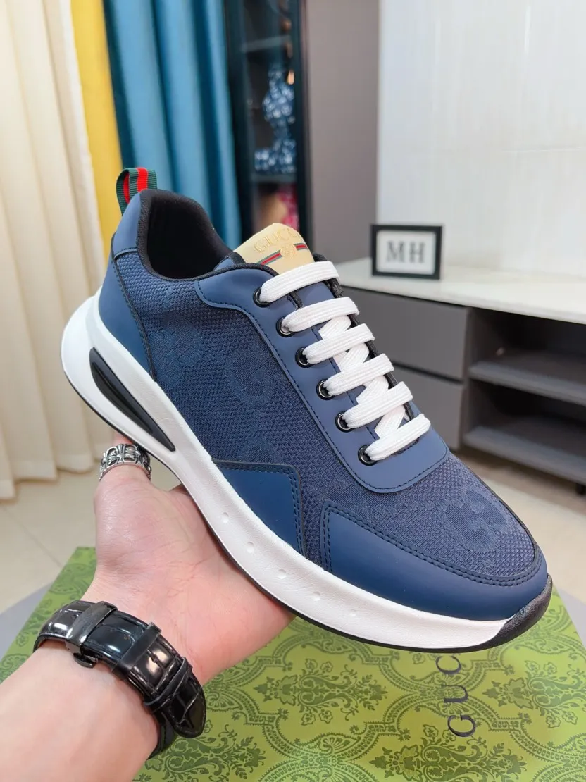Men's shoes 💰440🌹🌹[GUCCI] Gucci's new lace-up casual men's shoes are on the market first, and the materials and workmanship are superior to all versions on the market. The highest quality shipped first-layer cowhide with imported original perforated materials➕Genuine leather lining, privately molded soft outsole, high foot comfort, imported special materials highlight the brand's unique charm, high-end customization 38-44